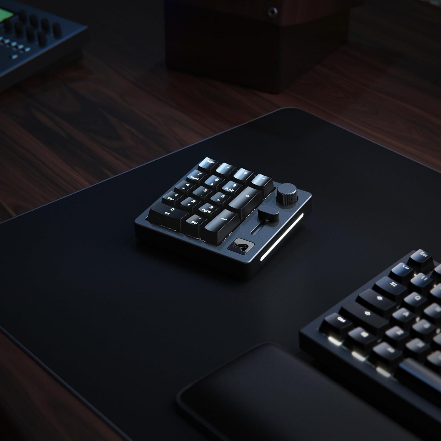 Glorious Gaming GMMK Macro Numpad - Wired or Bluetooth-Wireless, Premium Aluminium Customisable-Black Slate