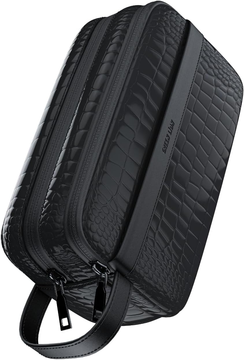 Green Lion Tirana Travel Pouch